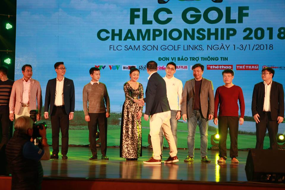 Bóng hồng duy nhất đêm trao giải FLC Golf Championship 2018